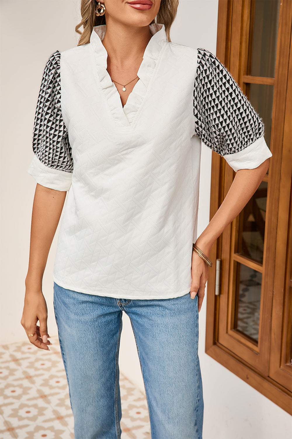 White Geometric Frill V Neck Puff Sleeve Blouse