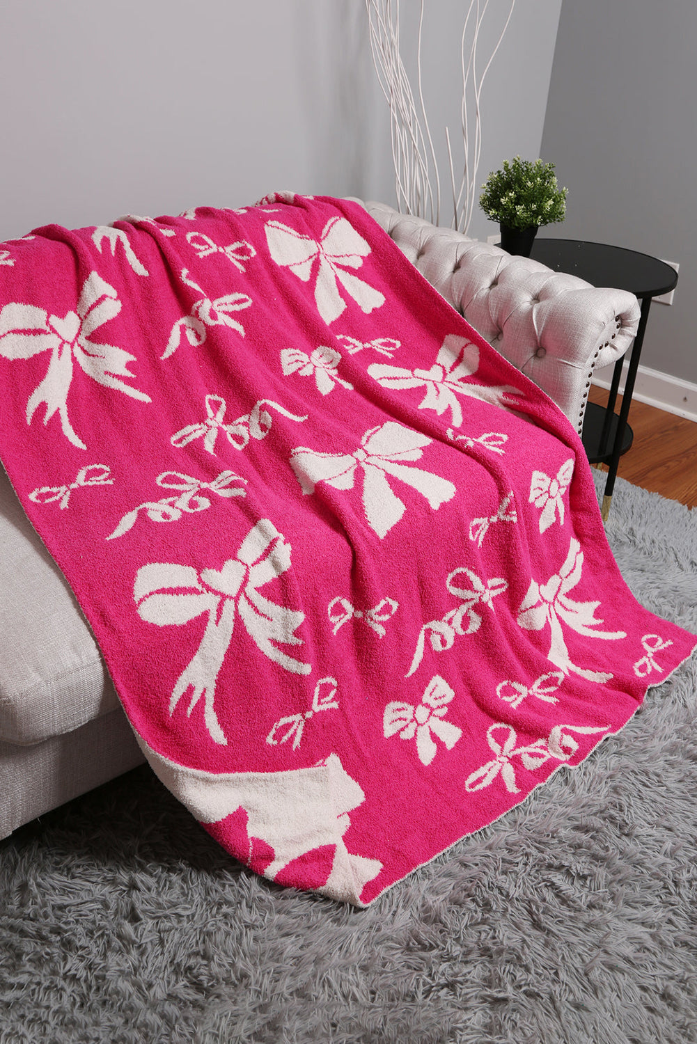 White 127*152cm Bow Printed Cozy Soft Throw Blanket