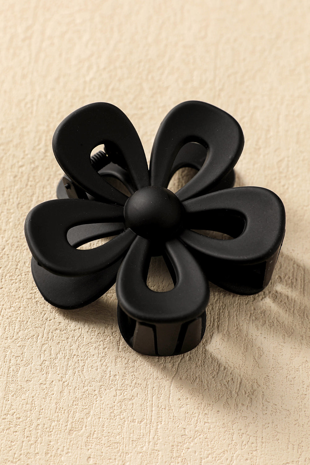 Black Sweet Hollowed Flower Shape Claw Clip