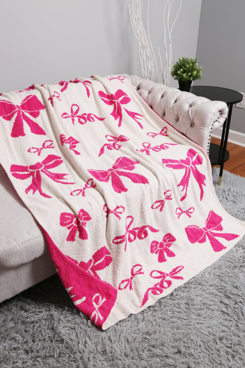 White 127*152cm Bow Printed Cozy Soft Throw Blanket